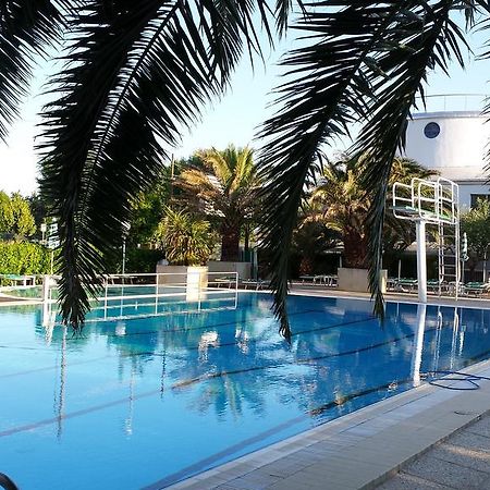 Hotel Cormoran Cattolica Eksteriør billede